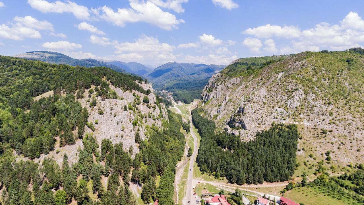 Pensiunea Xinela Baia de Fier Dış mekan fotoğraf